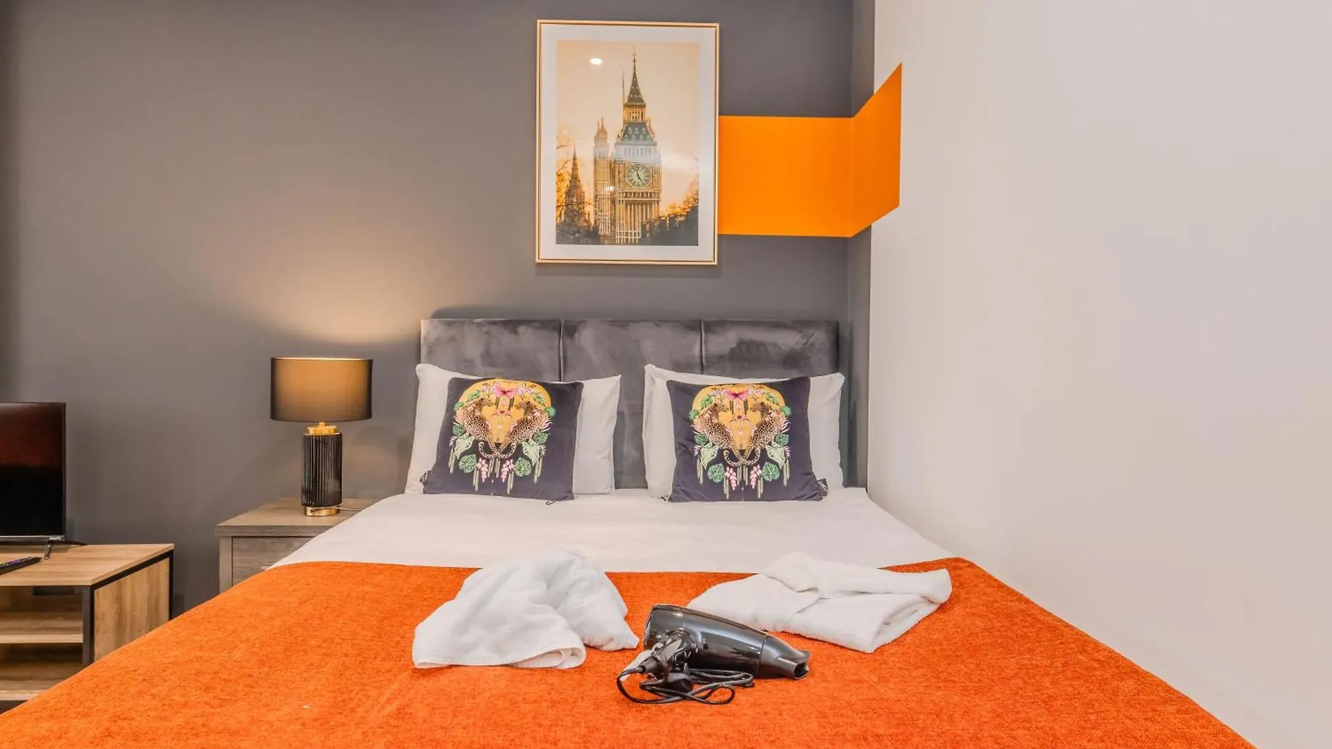 Spacious Apartment Next To Brighton Beach Sleep 6