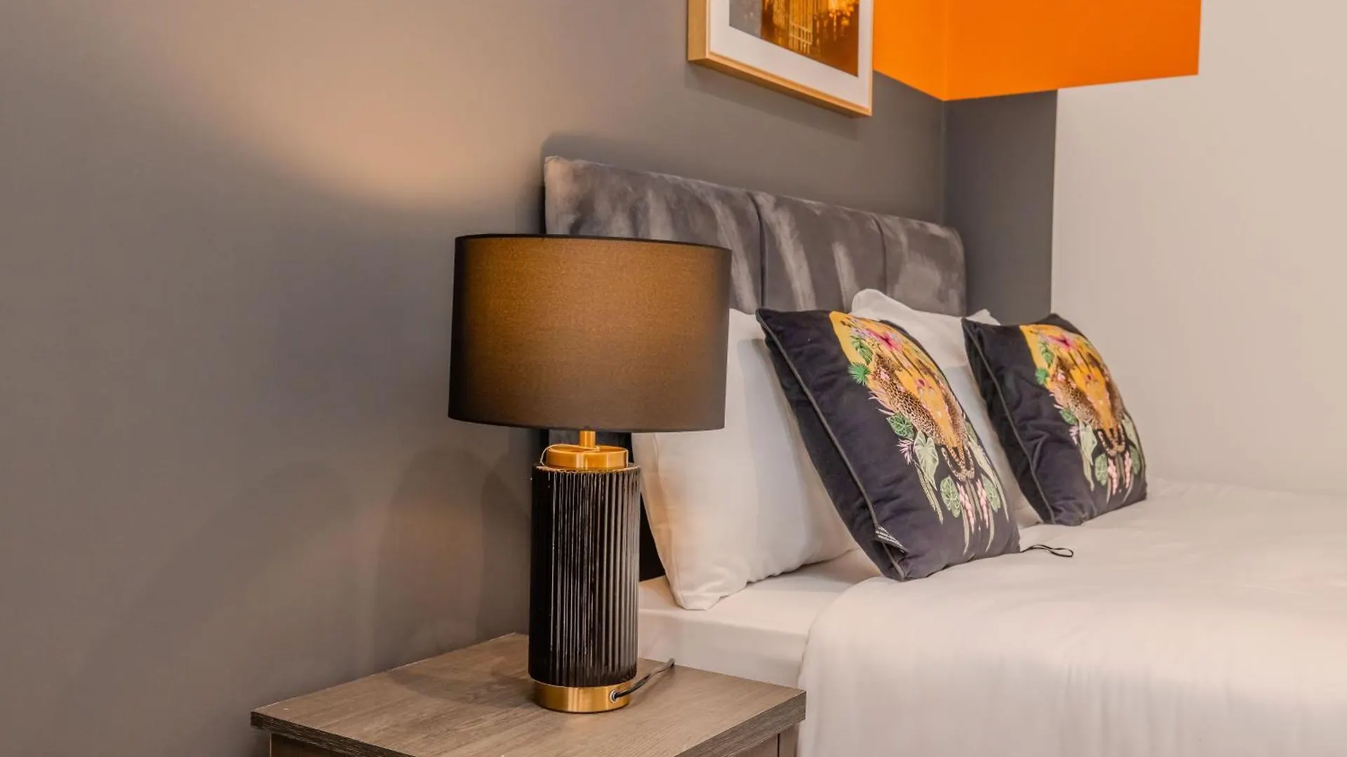 Spacious Apartment Next To Brighton Beach Sleep 6